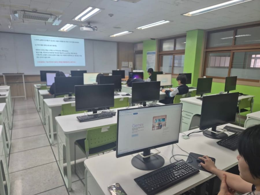 고등학생 직업체험 숏폼 크리에이터, 나를 닮은 3D 캐릭터 만들기 (성남 분당경영고)