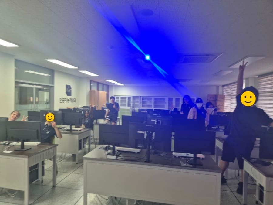 고등학교 웹 제작 수업, 제미나이로 만드는 반응형 웹사이트 (성남 분당경영고)