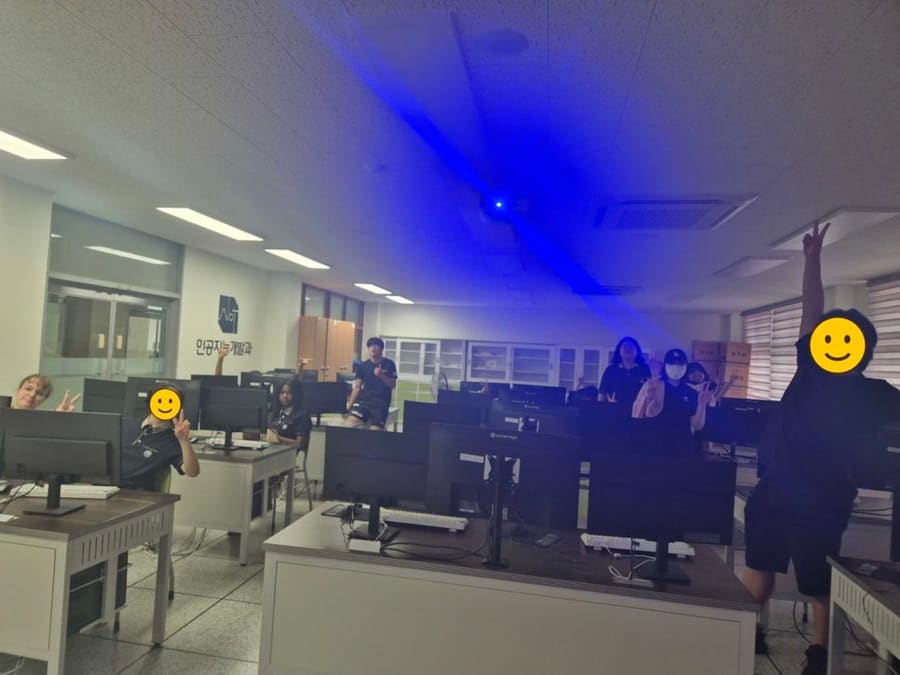 고등학교 웹 제작 수업, 제미나이로 만드는 반응형 웹사이트 (성남 분당경영고)