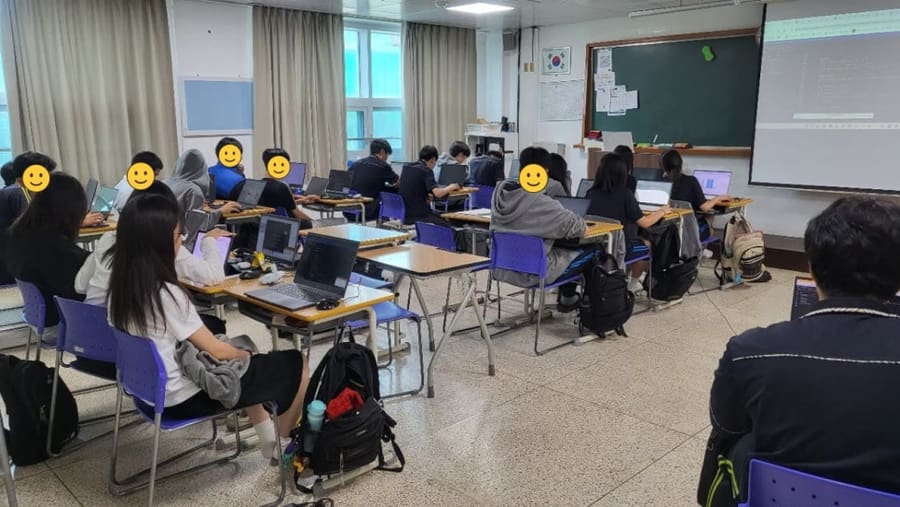 고등학교 머신러닝 수업, 우리가 매긴 점수를 정답으로 쓰기 (광명 진성고)