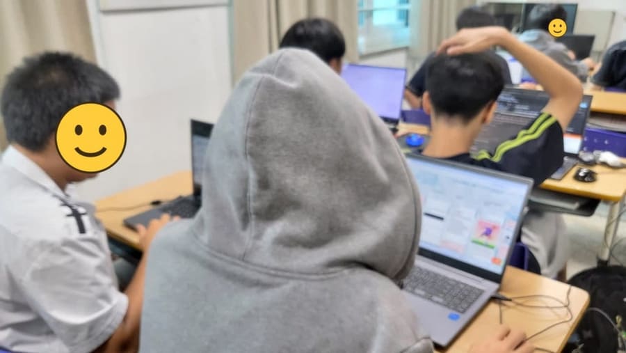 고등학교 머신러닝 수업, 우리가 매긴 점수를 정답으로 쓰기 (광명 진성고)
