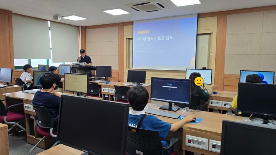 AI로 만든 음악을 직접 만든 스피커로 듣기 (한양대 ERICA)