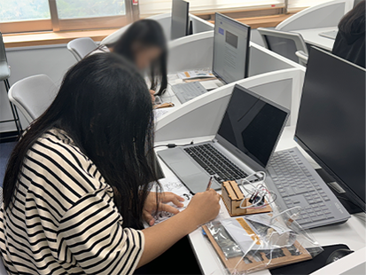 Making a Singing LED Mood Light with ChatGPT class photo 3