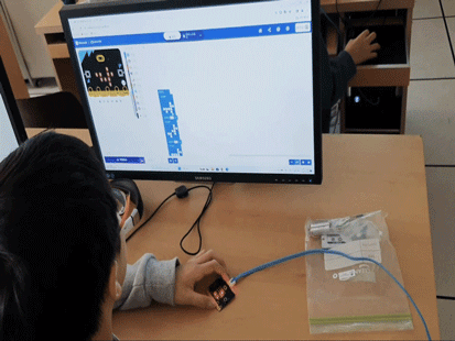 Arcade Games with Micro:bit class photo 5
